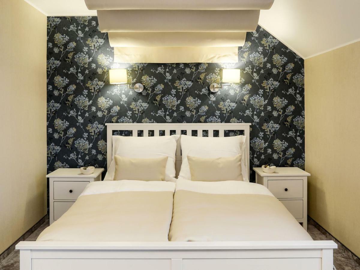 Hotel Antek Zlinice ภายนอก รูปภาพ